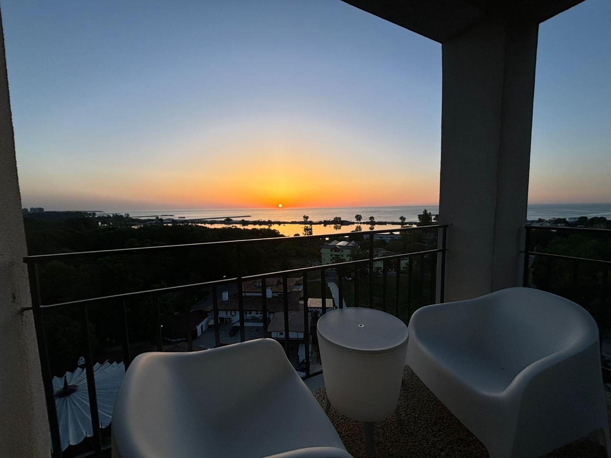 Donna Alba Seaview Penthouse, Casa Ta De Pe Plaja Apartment Neptun Exterior photo